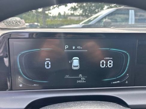 Certified 2026 Kia Seltos LX FWD image 10