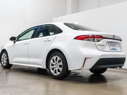 Used 2024 Toyota Corolla LE FWD image 7