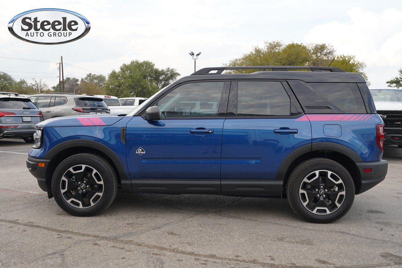 Used 2024 Ford Bronco Sport Outer Banks w/ Tech Package AWD/4WD image 4