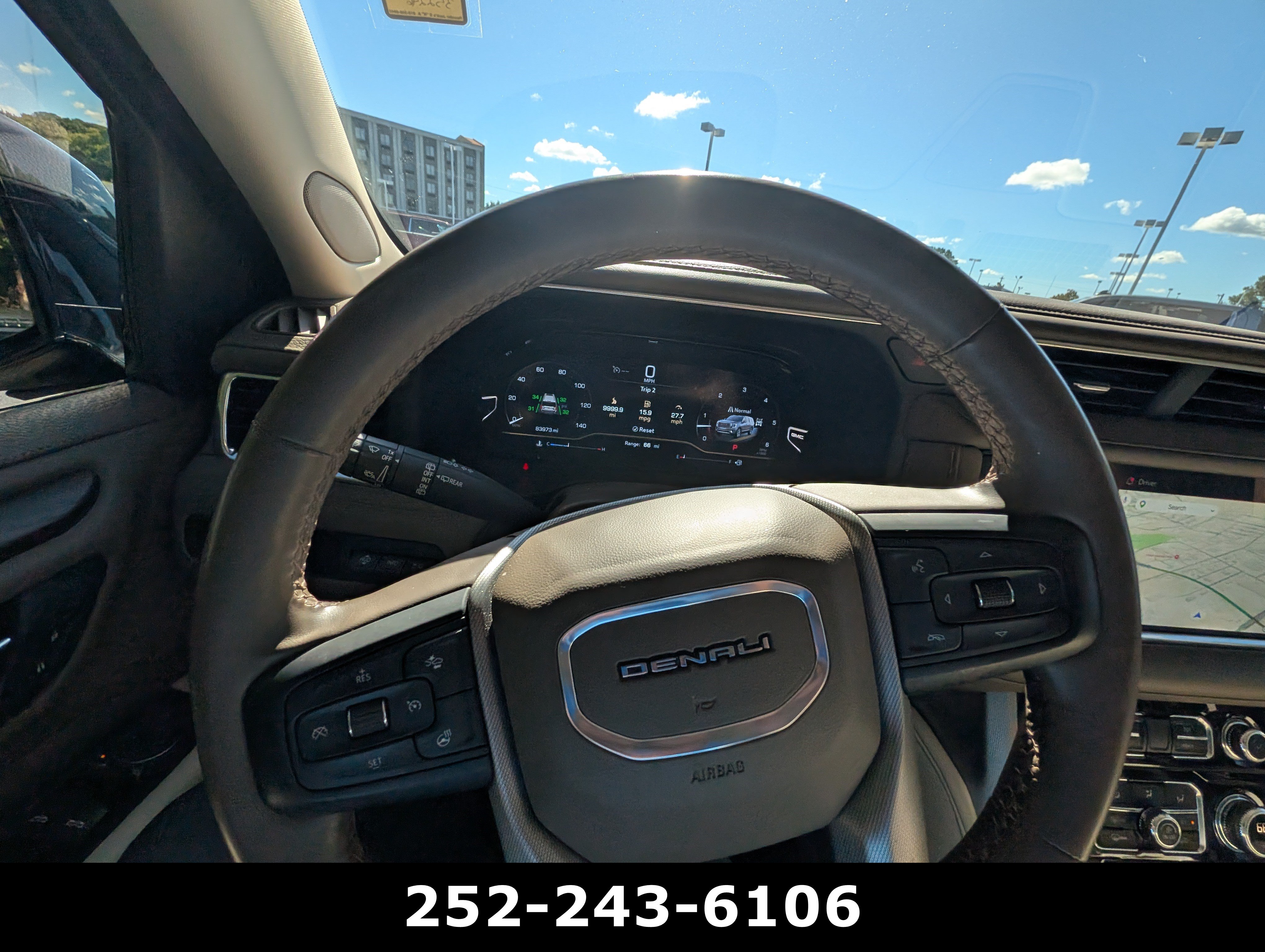 Used 2023 GMC Yukon XL Denali AWD/4WD image 15