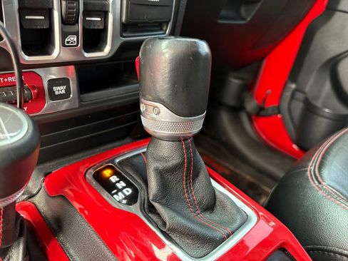 Used 2018 Jeep Wrangler Unlimited Rubicon image 26