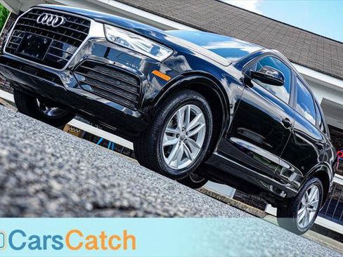 Used 2018 Audi Q3 2.0T Premium w/ Convenience Package FWD image 4