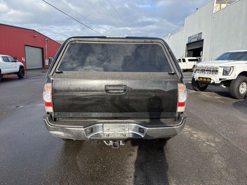 Used 2011 Toyota Tacoma 4x4 Access Cab V6 image 4