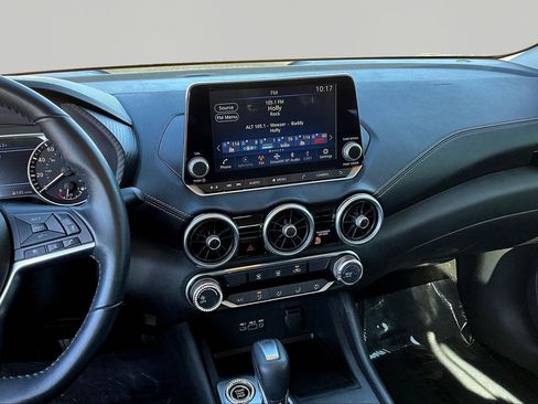 Used 2022 Nissan Sentra SV w/ Electronics Package image 9