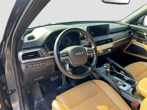 Used 2022 Kia Telluride SX w/ Nightfall Edition Package image 9