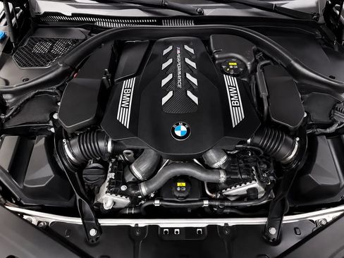 Used 2022 BMW M850i xDrive Convertible AWD/4WD image 21
