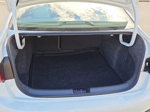 New 2026 Volkswagen Jetta SE image 6