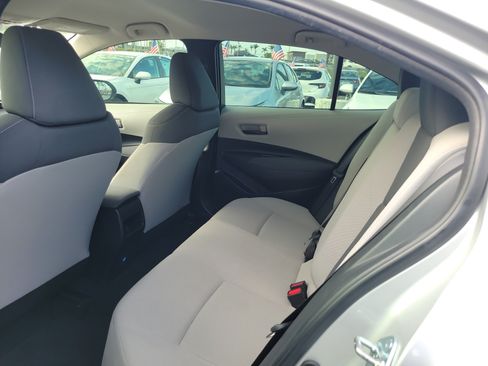 Used 2022 Toyota Corolla LE FWD image 18