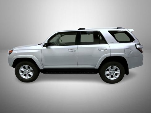 Used 2024 Toyota 4Runner SR5 image 8