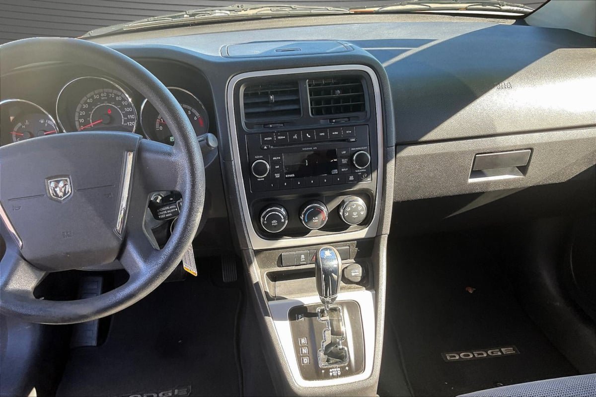 Used 2011 Dodge Caliber Heat FWD image 9