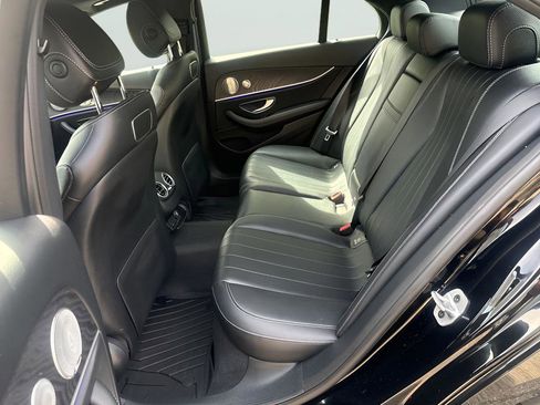 Used 2019 Mercedes-Benz E 300 4MATIC image 9