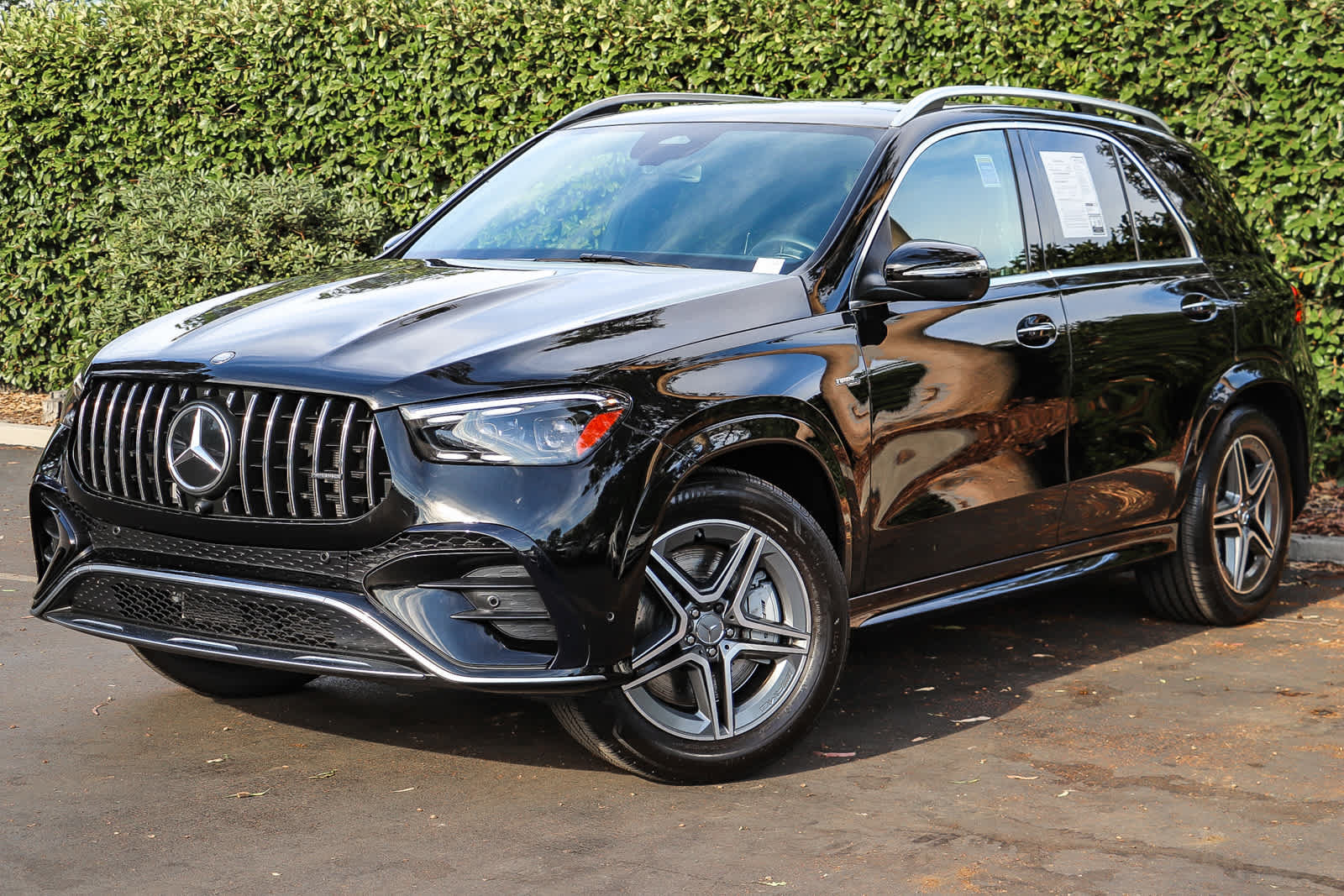 Used 2024 Mercedes-Benz GLE 53 AMG 4MATIC image 2