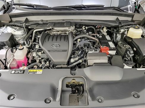 Certified 2025 Toyota Grand Highlander AWD image 27