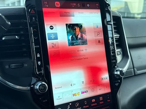 New 2026 RAM 2500 Laramie AWD/4WD image 19