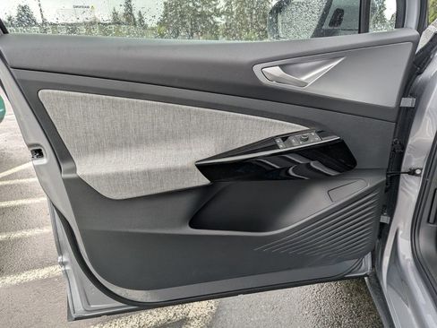 New 2026 Volkswagen ID.4 Pro image 10