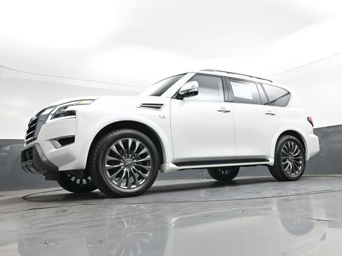 Used 2022 Nissan Armada Platinum w/ Captain's Chairs Package RWD image 48