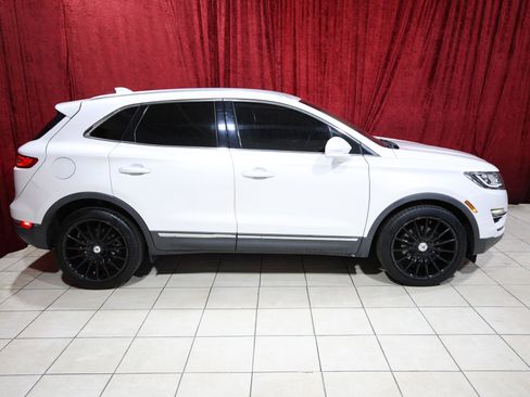 Used 2017 Lincoln MKC Premiere image 8