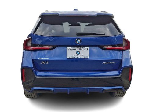 Used 2023 BMW X1 xDrive28i w/ Premium Package image 5