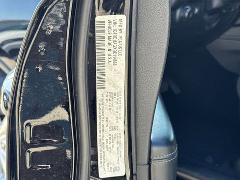 Used 2024 Dodge Durango SXT image 22