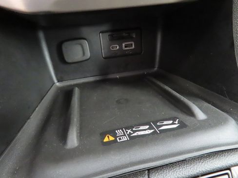 Used 2020 GMC Acadia Denali image 47