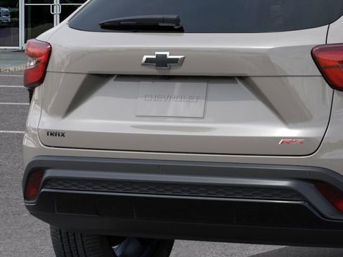 New 2026 Chevrolet Trax RS w/ Sunroof Package FWD image 14