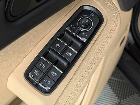 New 2026 Porsche Macan AWD/4WD image 27