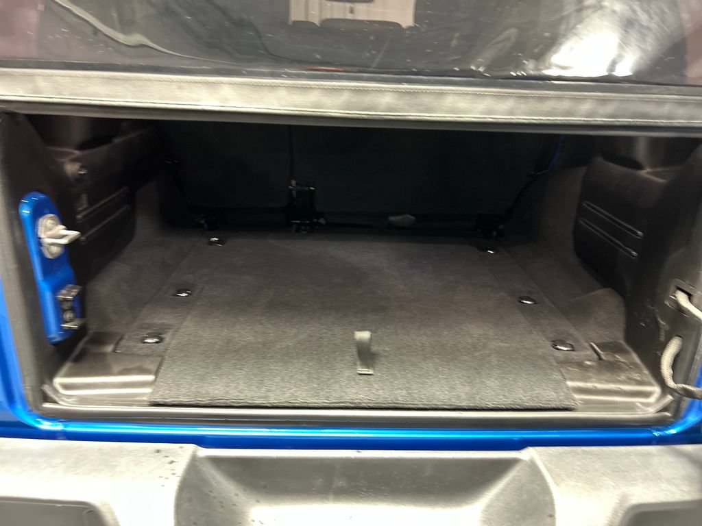 Used 2025 Jeep Wrangler Unlimited Sport AWD/4WD image 24