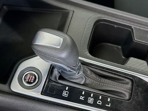 Used 2022 Nissan Sentra SV FWD image 20