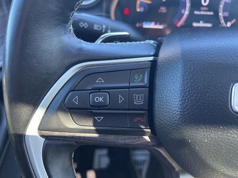 Certified 2022 Jeep Grand Cherokee L Limited AWD/4WD image 24