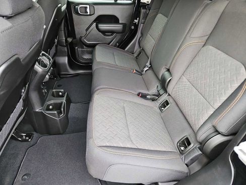 New 2026 Jeep Gladiator Mojave image 18