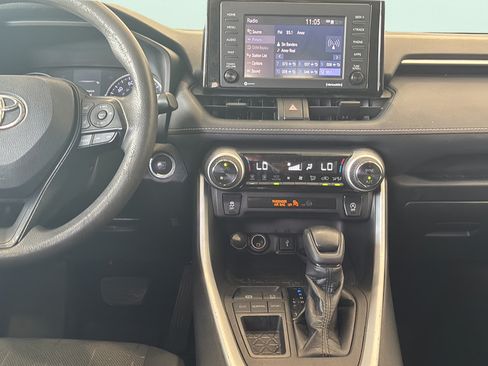 Used 2021 Toyota RAV4 XLE FWD image 31