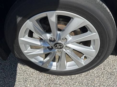 Used 2024 Toyota Camry LE w/ Convenience Package FWD image 14