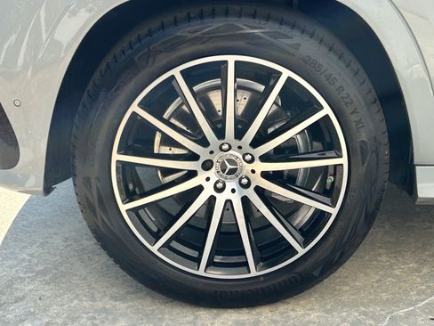 Certified 2025 Mercedes-Benz GLS 450 4MATIC image 17