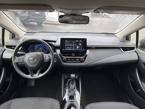 Used 2022 Toyota Corolla LE image 19