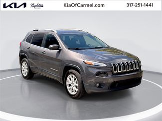 Used 2018 Jeep Cherokee Latitude Plus w/ Cold Weather Group image 1