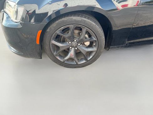 Used 2023 Chrysler 300 S w/ Comfort Group RWD image 31