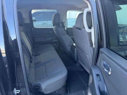 Certified 2024 Nissan Frontier SV w/ Technology Package image 26