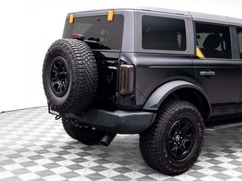 Used 2024 Ford Bronco Wildtrak image 38