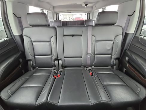 Used 2017 GMC Yukon XL SLT w/ Open Road Package image 29