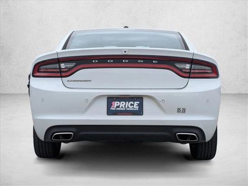 Used 2022 Dodge Charger SXT image 6