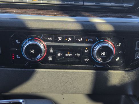 Used 2022 GMC Sierra 1500 Elevation image 20