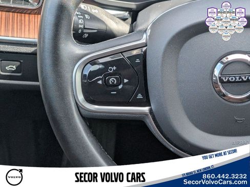 Certified 2023 Volvo XC60 B5 Plus w/ Climate Package AWD/4WD image 19