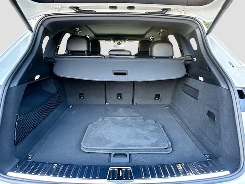 Used 2024 Porsche Cayenne Base w/ Premium Package Plus (PFM) image 28