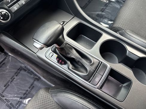 Used 2018 Kia Optima S w/ Panoramic Sunroof Package image 29