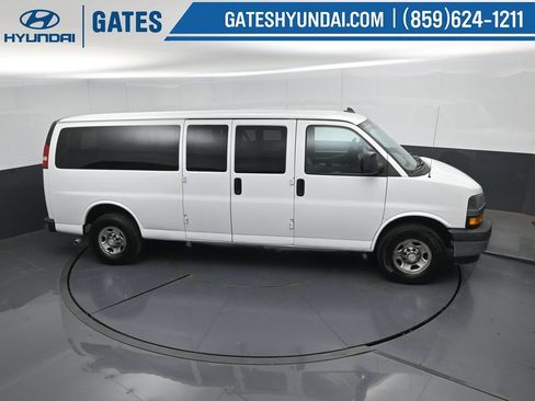Used 2019 Chevrolet Express 3500 LT w/ LT Preferred Equipment Group RWD image 35