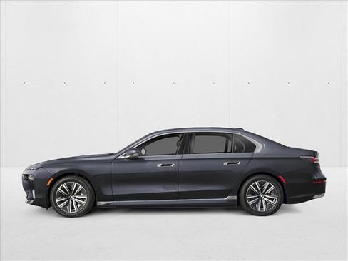 New 2026 BMW i7 xDrive60 AWD/4WD image 3