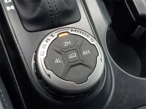 Used 2023 Ford Bronco Outer Banks image 25