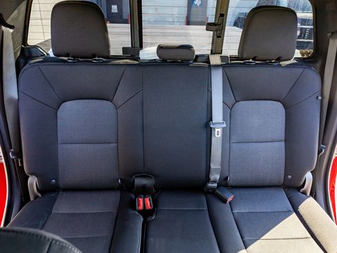 Used 2023 Chevrolet Colorado Trail Boss w/ Technology Package image 33