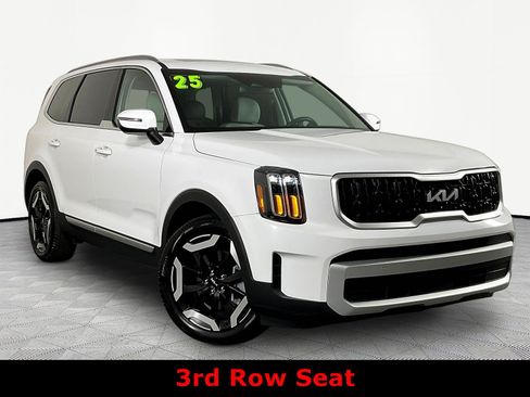 Used 2025 Kia Telluride EX FWD image 3