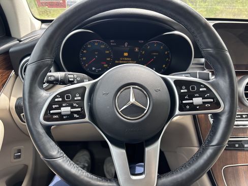 Used 2020 Mercedes-Benz GLC 300 4MATIC image 21